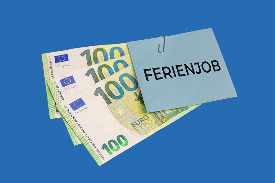 Foto: 100-Euro-Banknote und Ferienjob